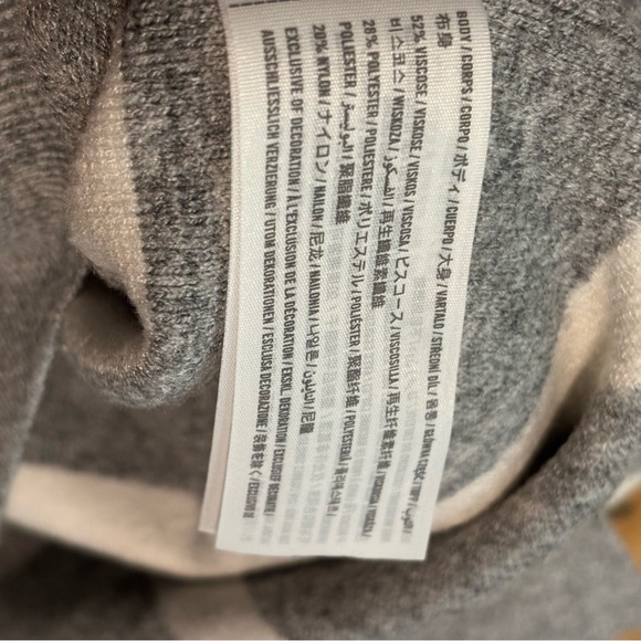 Abercrombie & Fitch Soft Collection Gray White Stripe Oversized Sweater Sz S - Picture 2 of 6